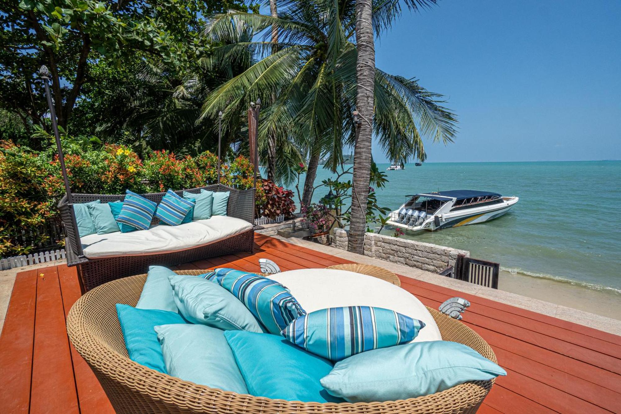 Upni Duniya - Luxury, Beachfront 9-Suites Villa Банграк-Біч Екстер'єр фото